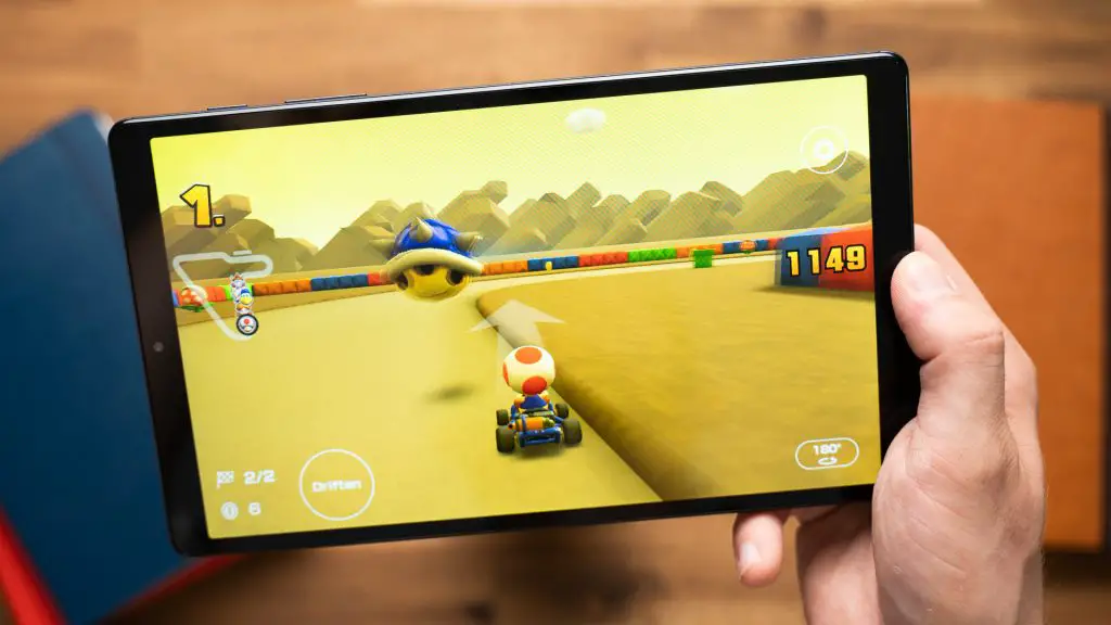 Samsung Galaxy Tab A7 Lite mit Super Mario Kart