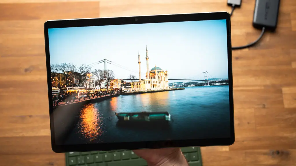 Microsoft Surface Pro 9 Display